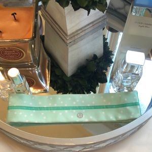 Lululemon Mint polka dot flyaway tamer headband